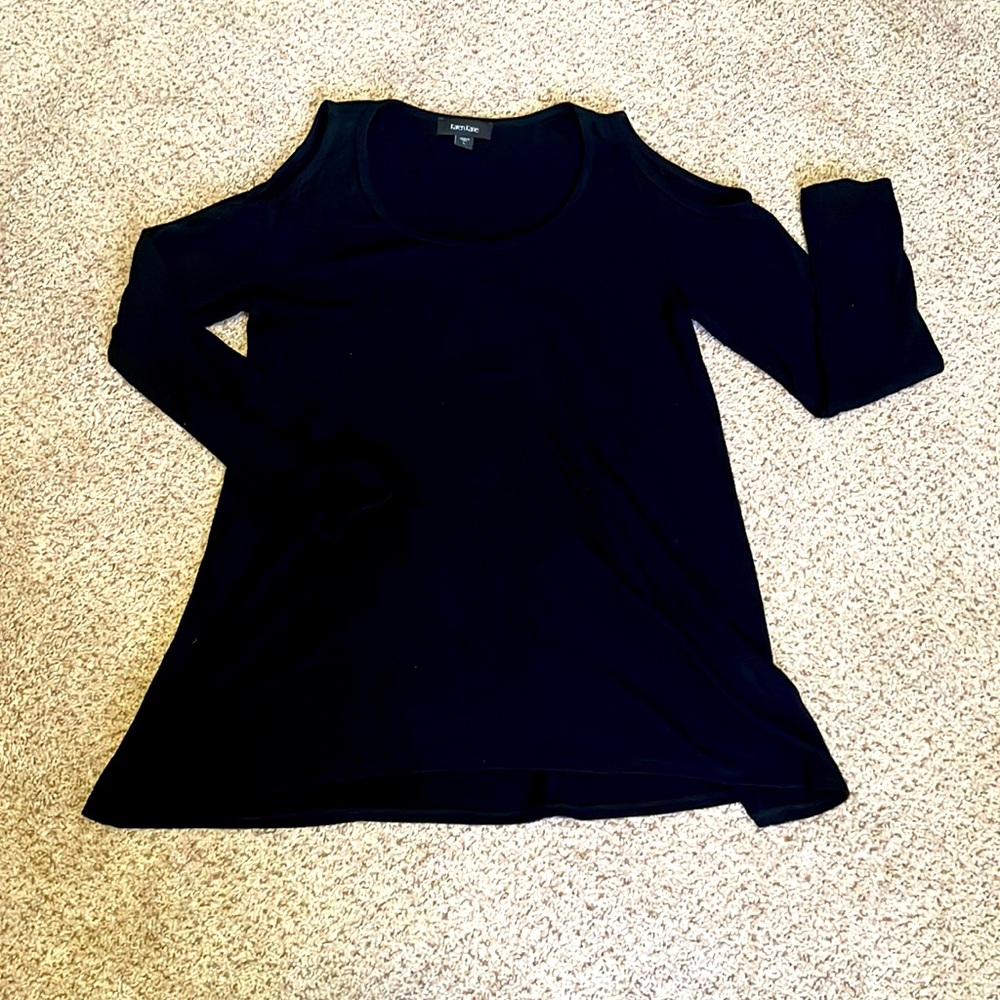 Long-Sleeve cut out shoulder Karen Kane top